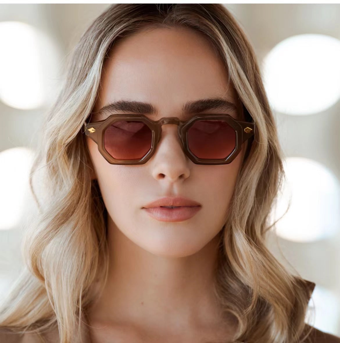 Trendy Street Photo Retro Sunglasses With Modern Charm